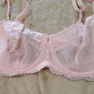 Elegant Pink Lace Bra